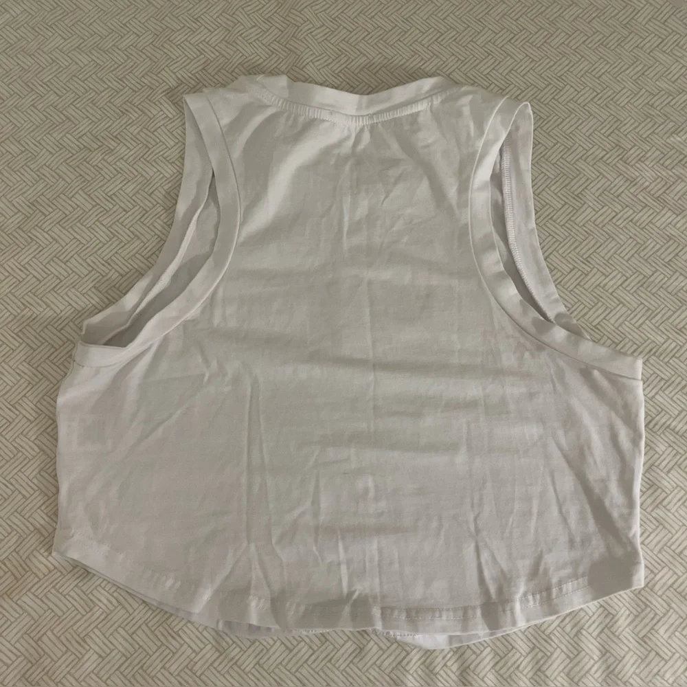 Superdown White “Spicy” Graphic Tank Top Chili Pepper Print Size Medium - Picture 4 of 5